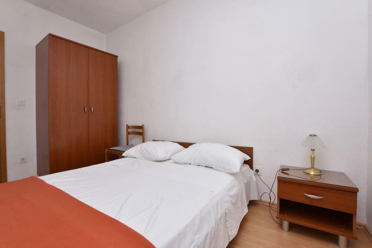 Apartments And Rooms Jakov Примоштен Экстерьер фото